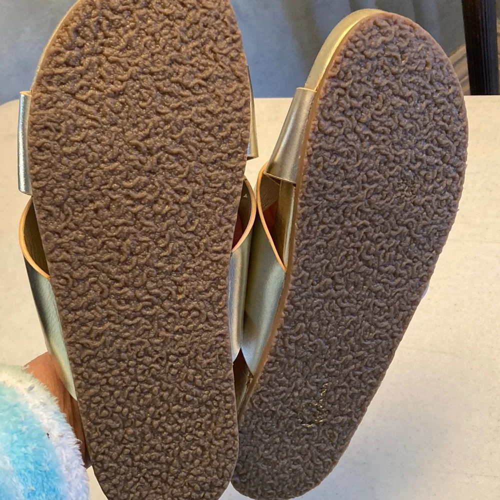 NWOT Seychelles Metallic Gold Leather Crisscross Slides - Picture 3 of 5